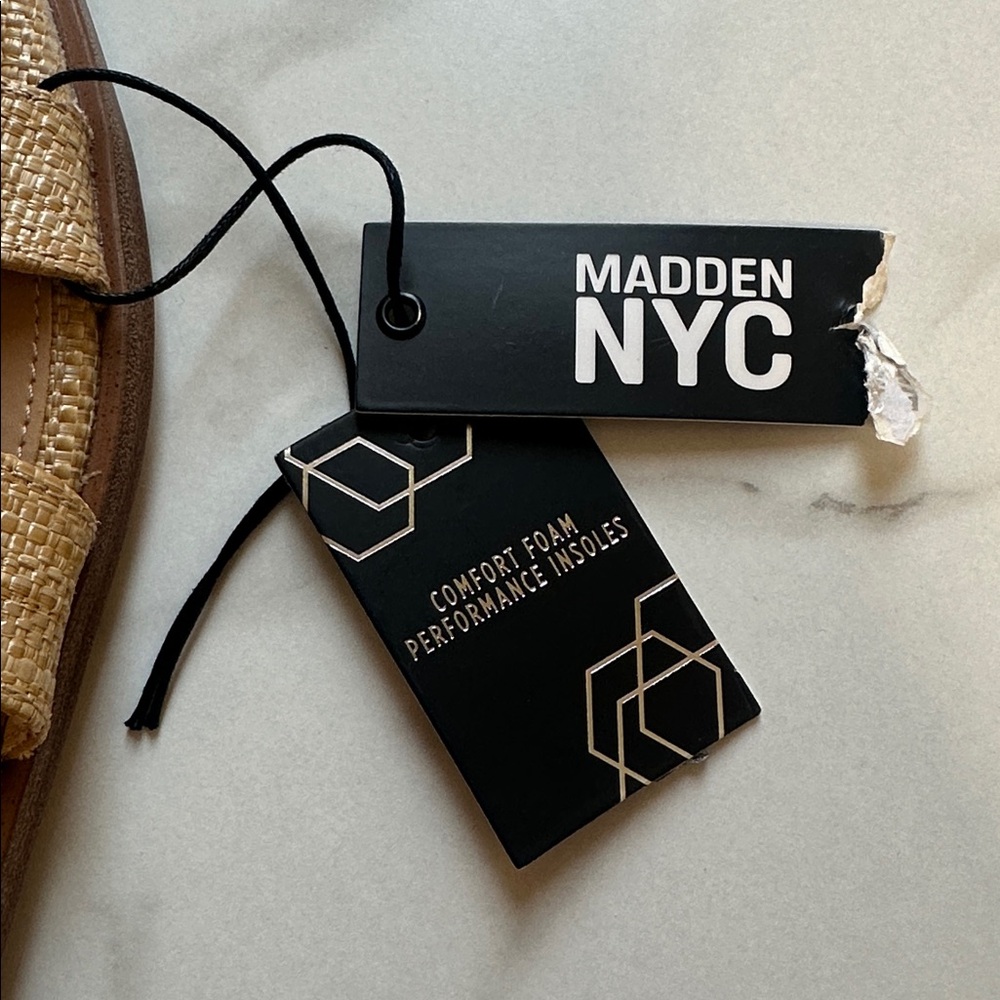 NWT Madden NYC Woven Scalloped Slide Sandals - Natural Tan size 9 1/2 - Picture 2 of 8